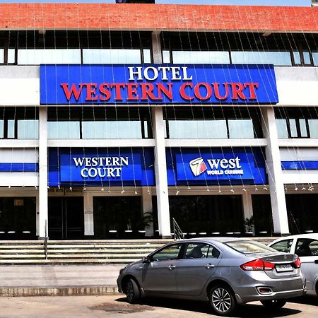 Hotel Western Court Chandigarh Exterior photo