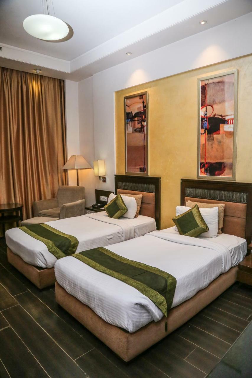 Hotel Western Court Chandigarh Exterior photo
